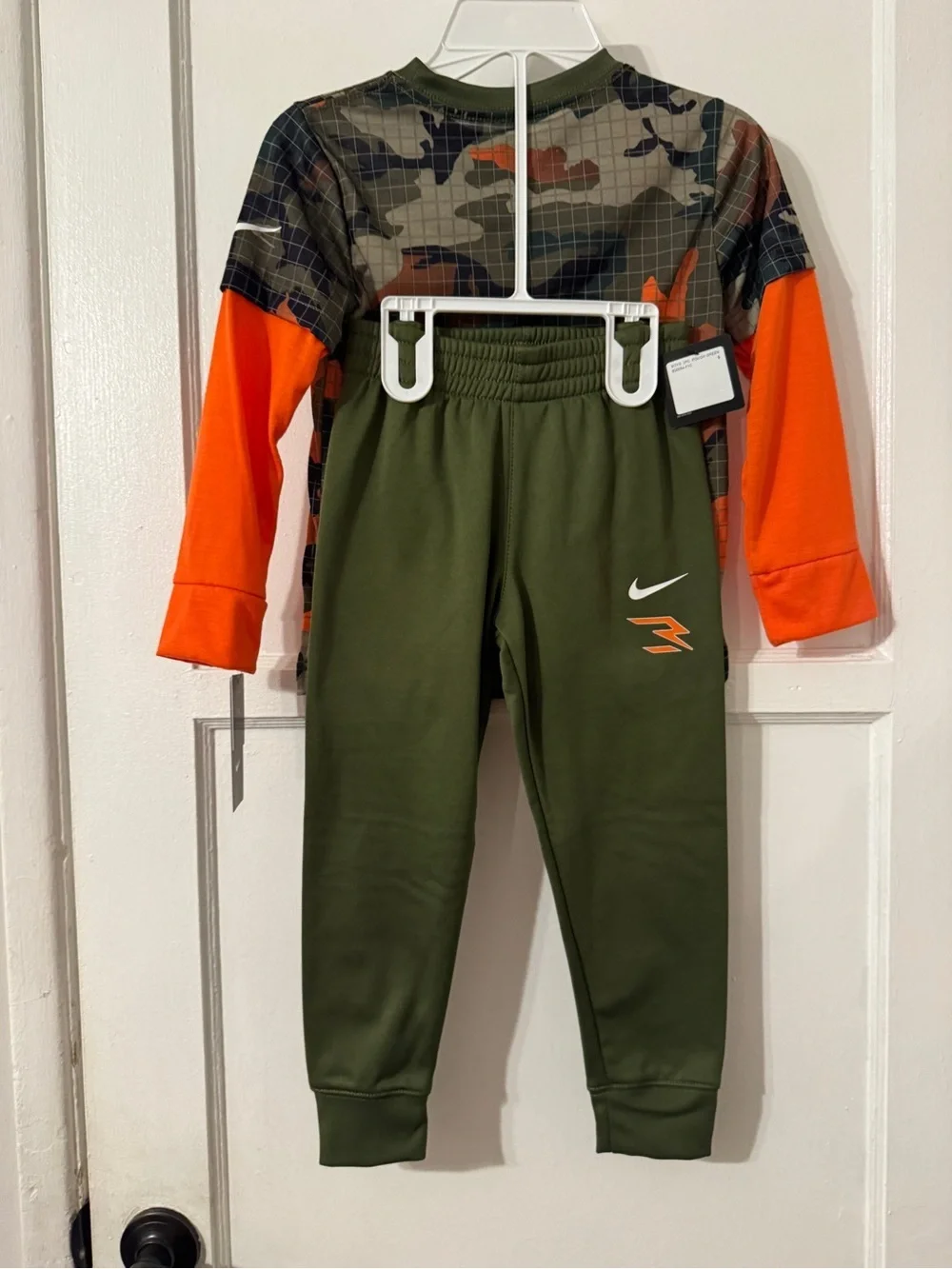 Nike boys jogger set Sz 5
